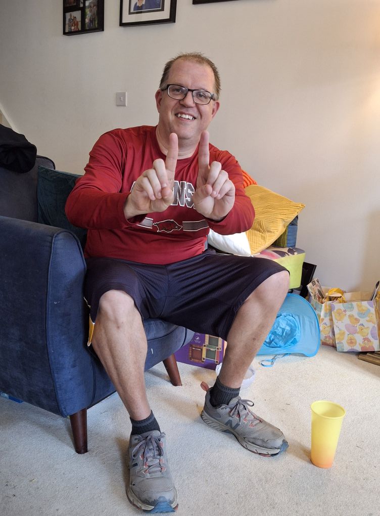 Overton Radio Presenter Earl Robinson Kicks Off Workout Fundraiser for Local Family