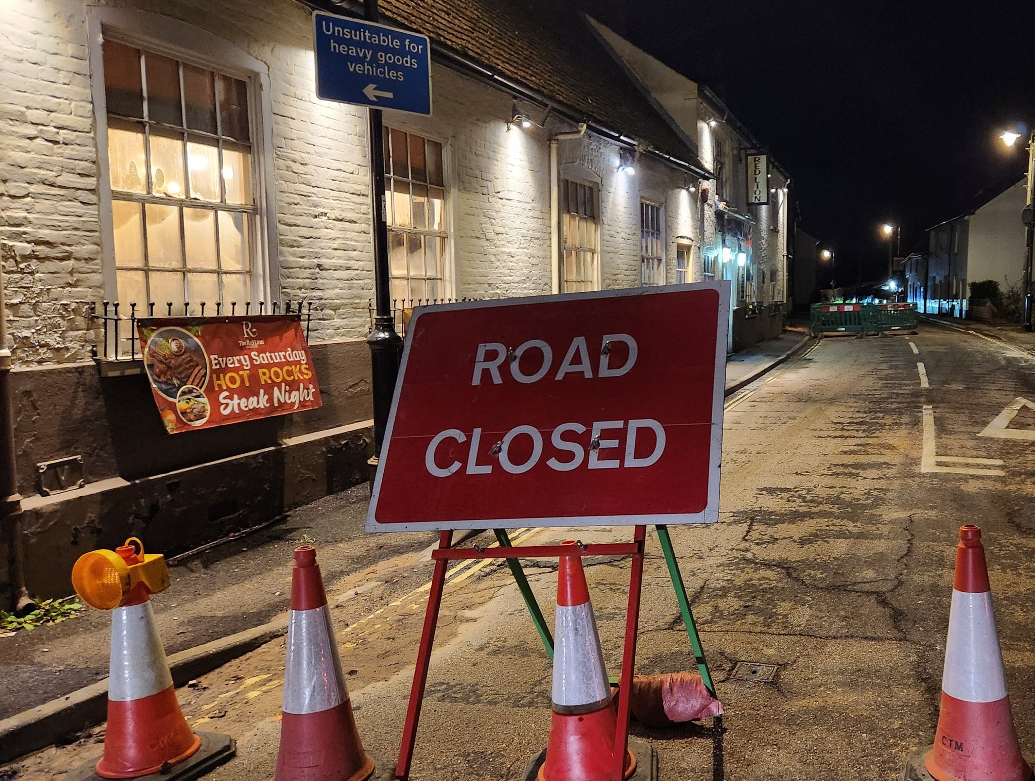 Emergency Repairs Force B3400 Closure at Overton