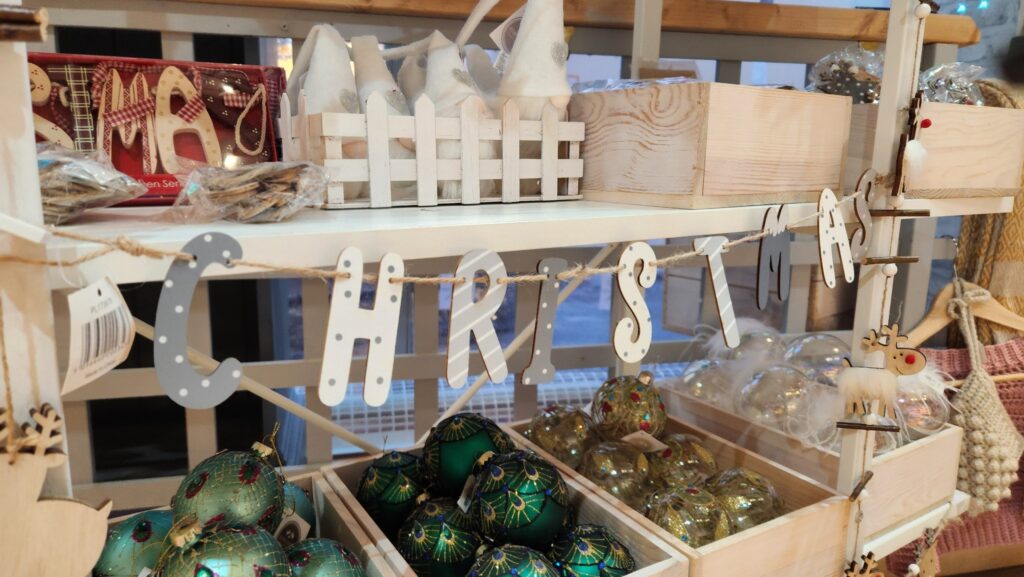 Renasci Designs, Overton