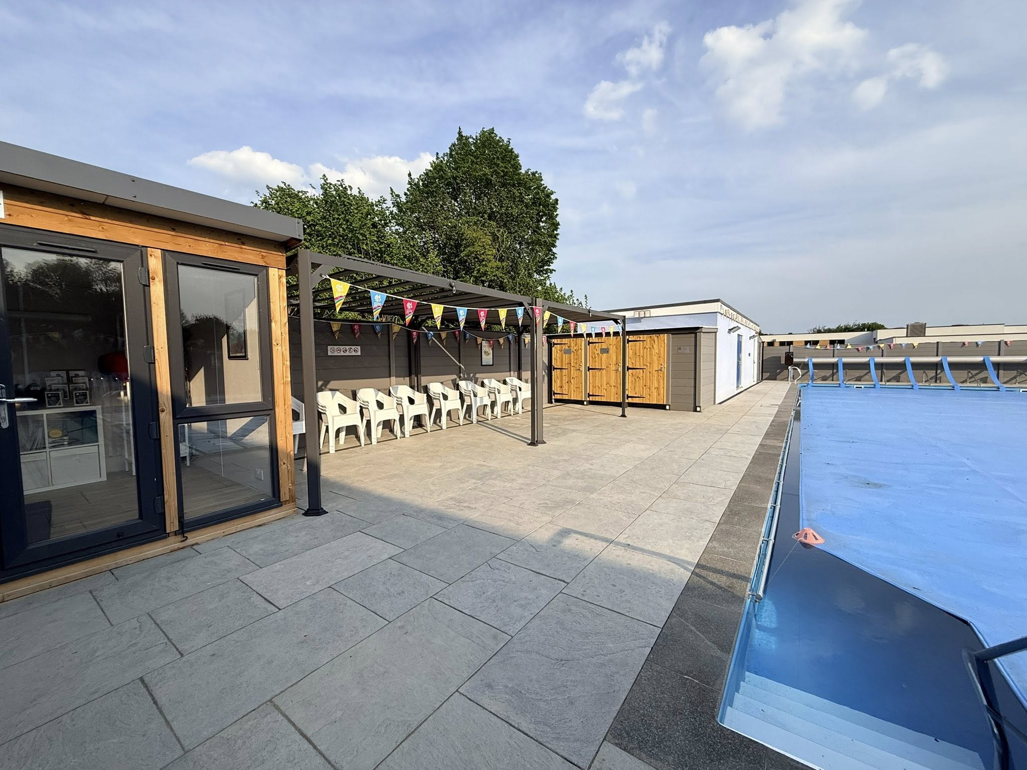 New Defibrillator Boost for Lordsfield Swimming Club as Volunteers Seek Electrician Support